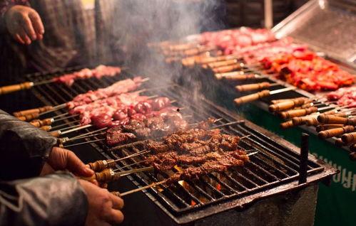 唐山烧烤爆料人小伙视频,勇敢揭露黑暗，正义之光照亮人间  第3张